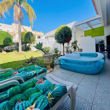 Akivillas Relax בית נופש אלבופיירה