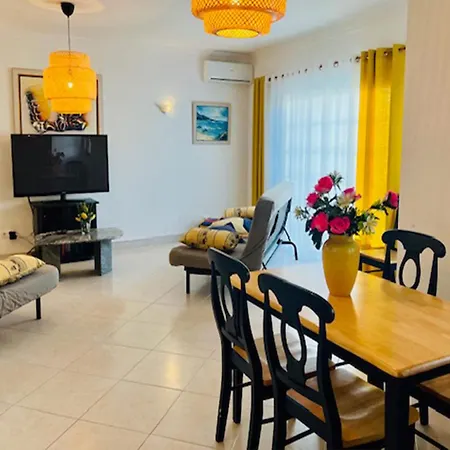 בית נופש Akivillas Relax אלבופיירה
