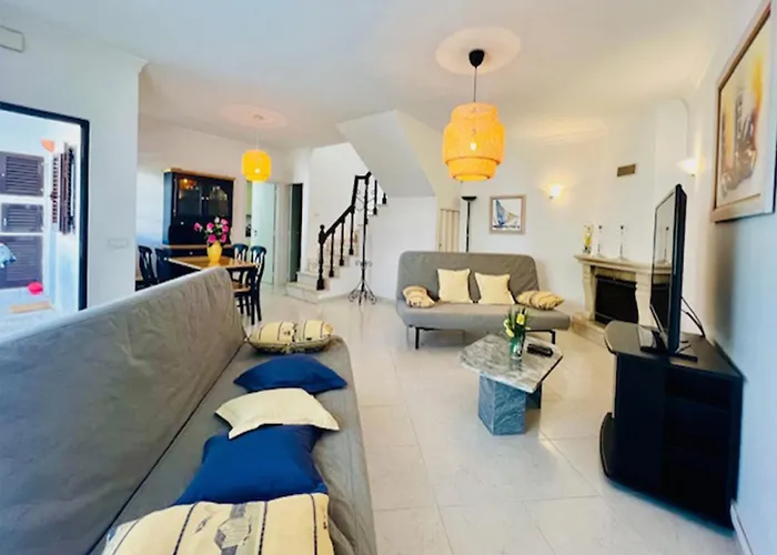 Akivillas Relax 펜션 *